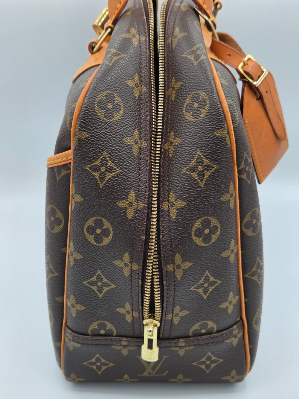 Louis Vuitton Monogram Deauville Bag – Pre-Owned 2001 - Picture 4 of 16